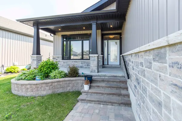 Quinte West, ON K8V 0G7,93 Ambrosia TER