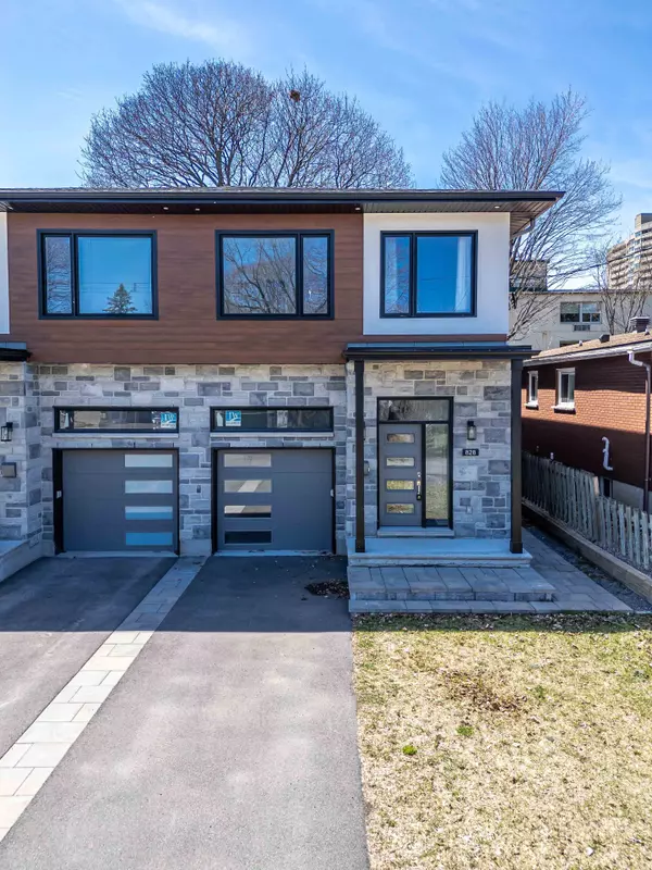 828 Maplewood AVE #A, Britannia Heights - Queensway Terrace N And Area, ON K2B 5V5