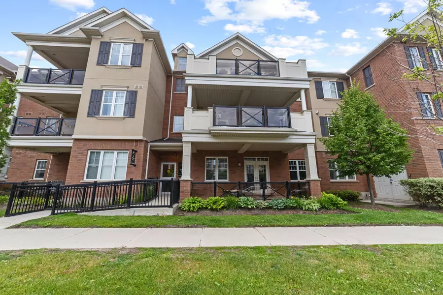 263 Georgian DR #207, Oakville, ON L6H 0L2