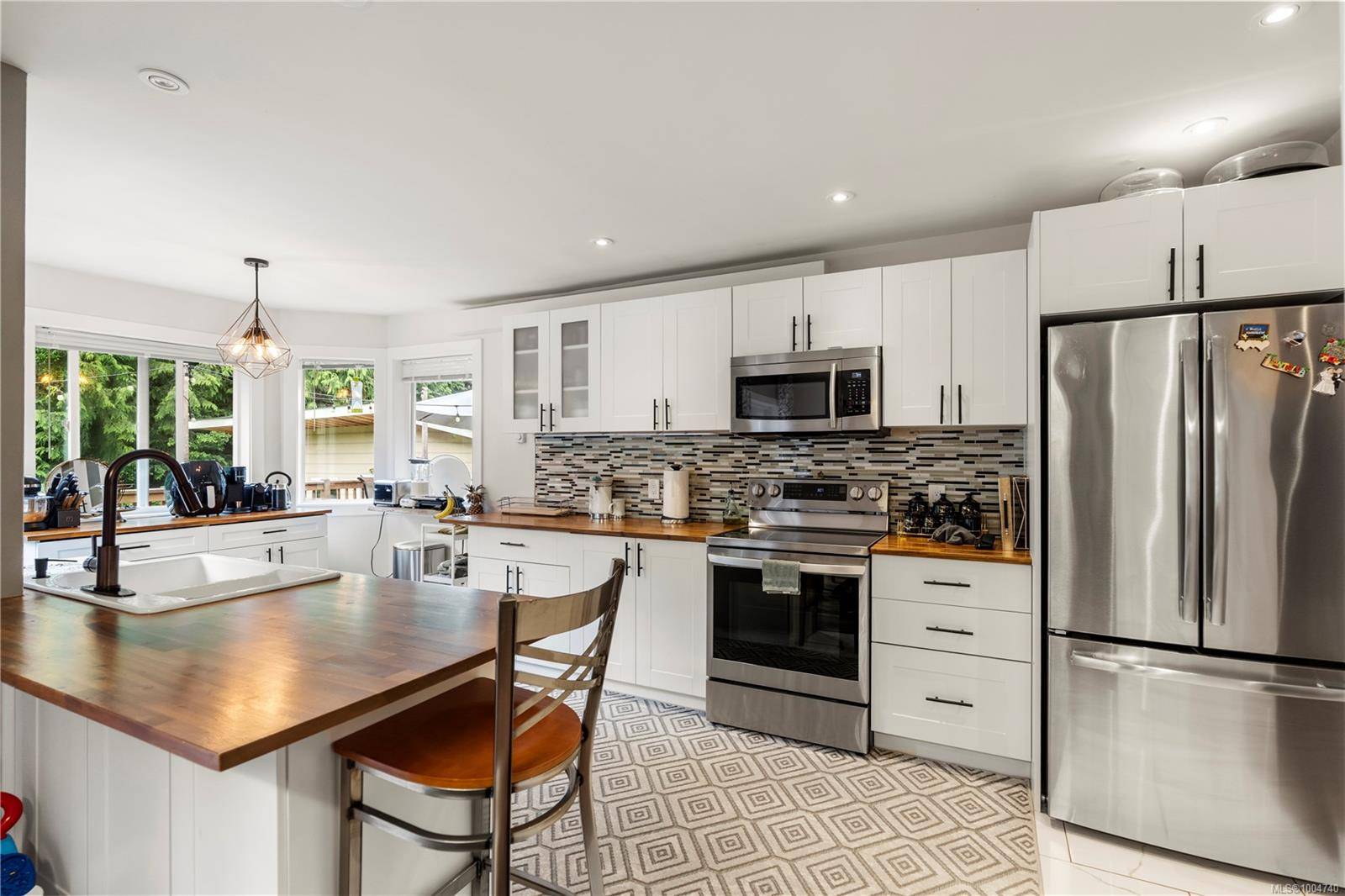 Sooke, BC V9Z 0G3,5839 Blythwood Rd