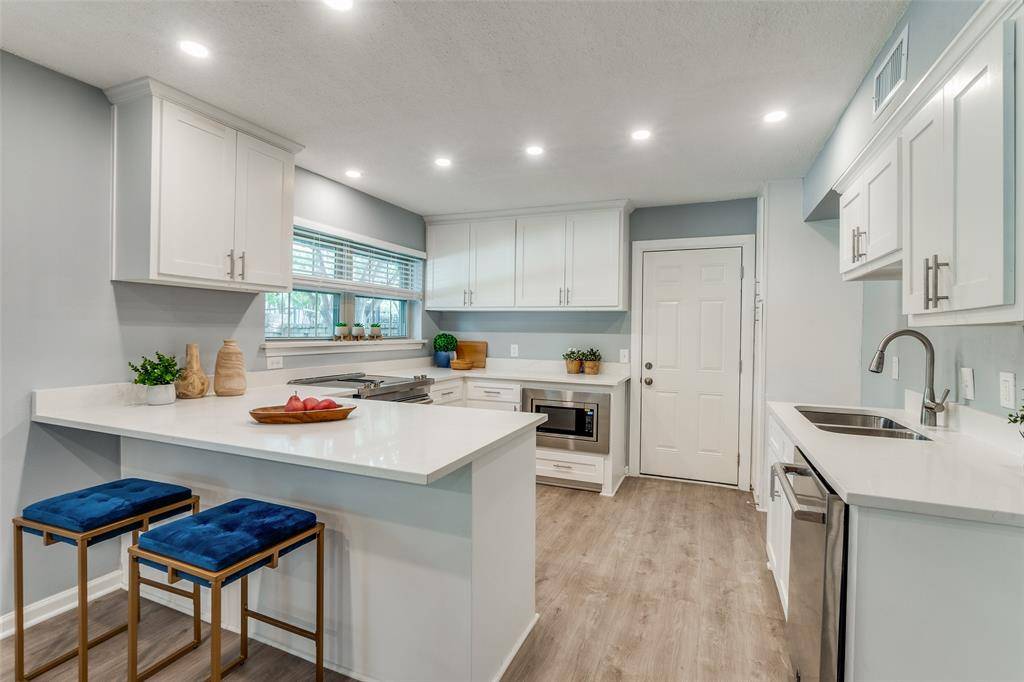 7706 Meadow Road #121, Dallas, TX 75230