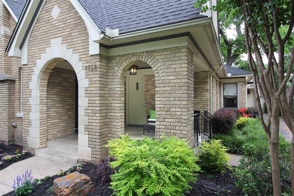 Dallas, TX 75208,1138 N Windomere Avenue