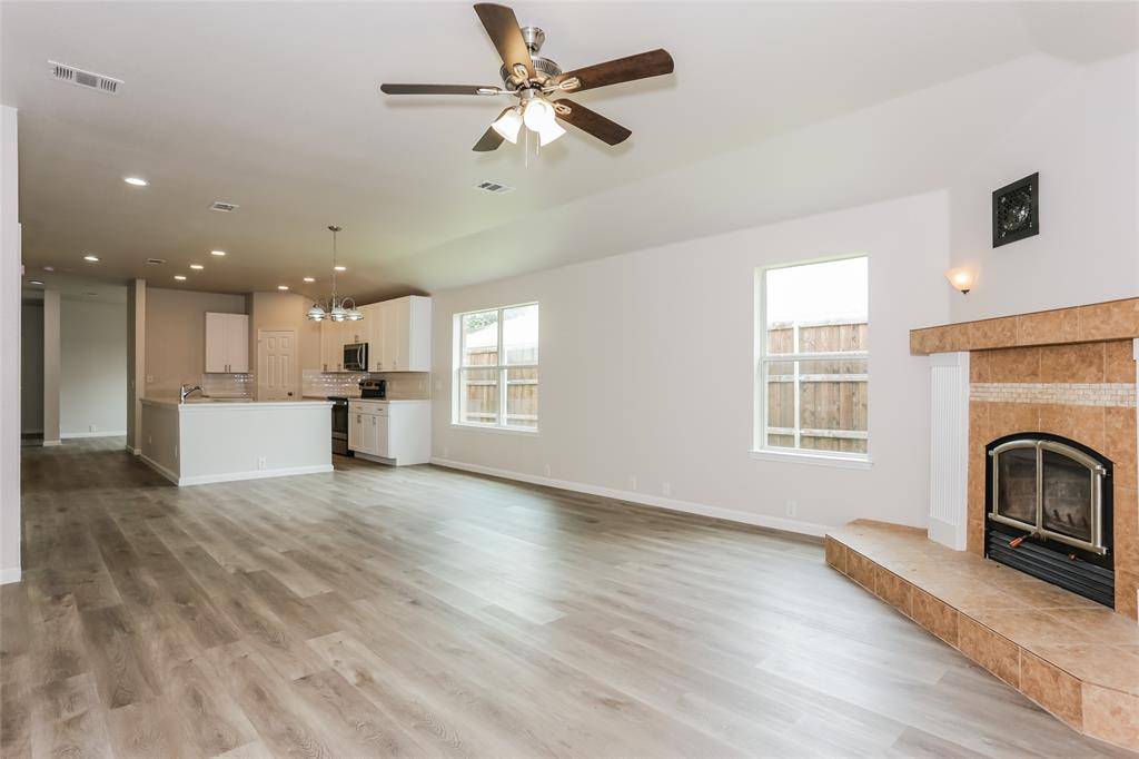 Denton, TX 76226,4001 Tuscany Court