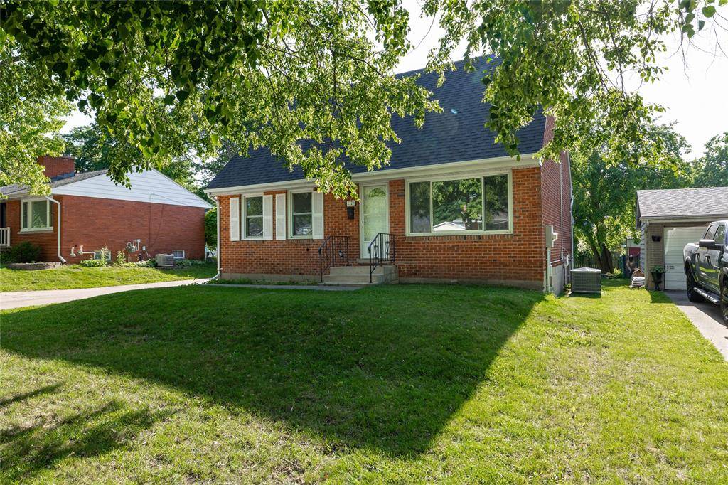 Sarnia, ON N7V 3T6,1329 KIM Street