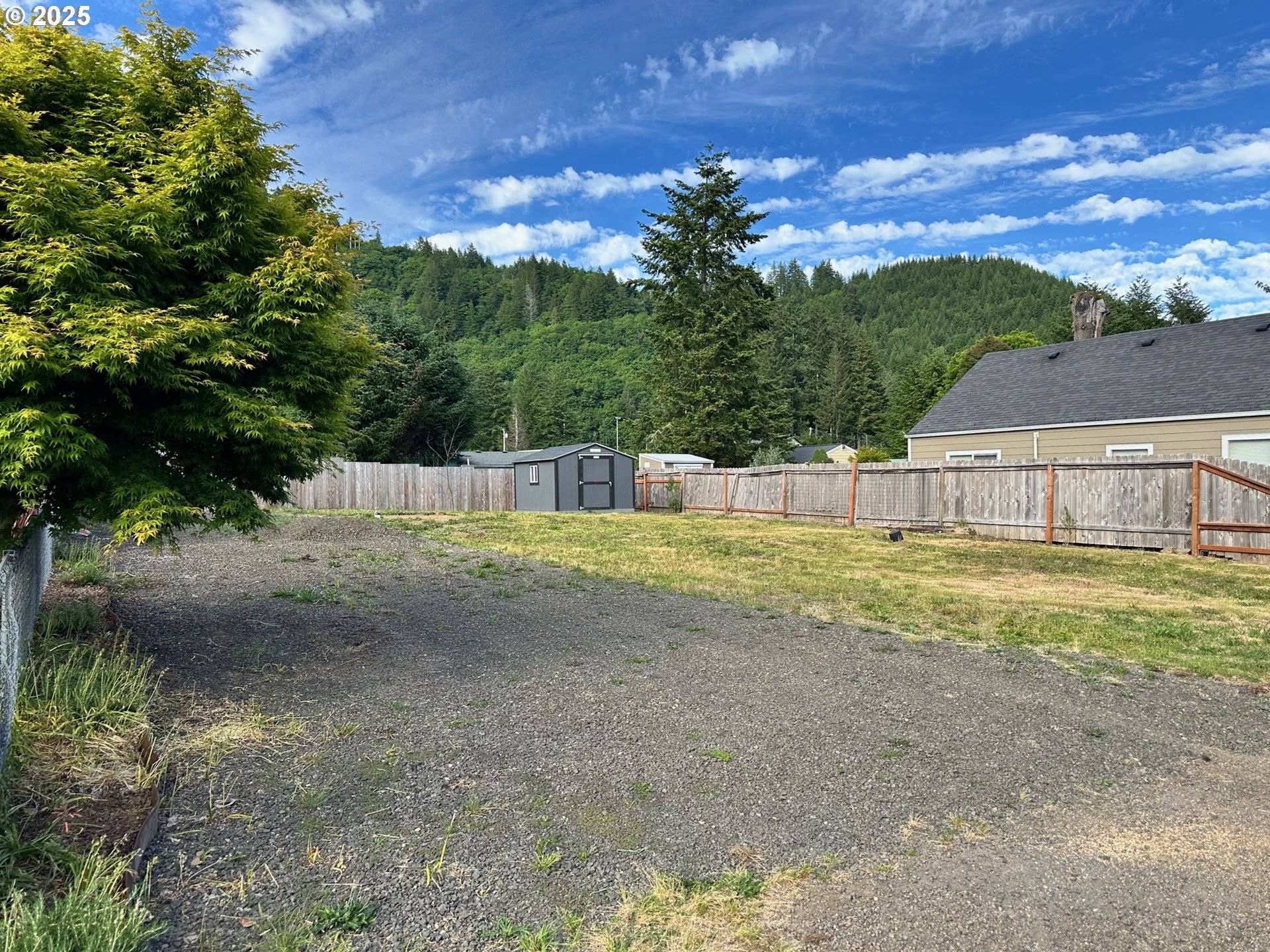 Mapleton, OR 97453,10892 E MAPLETON RD