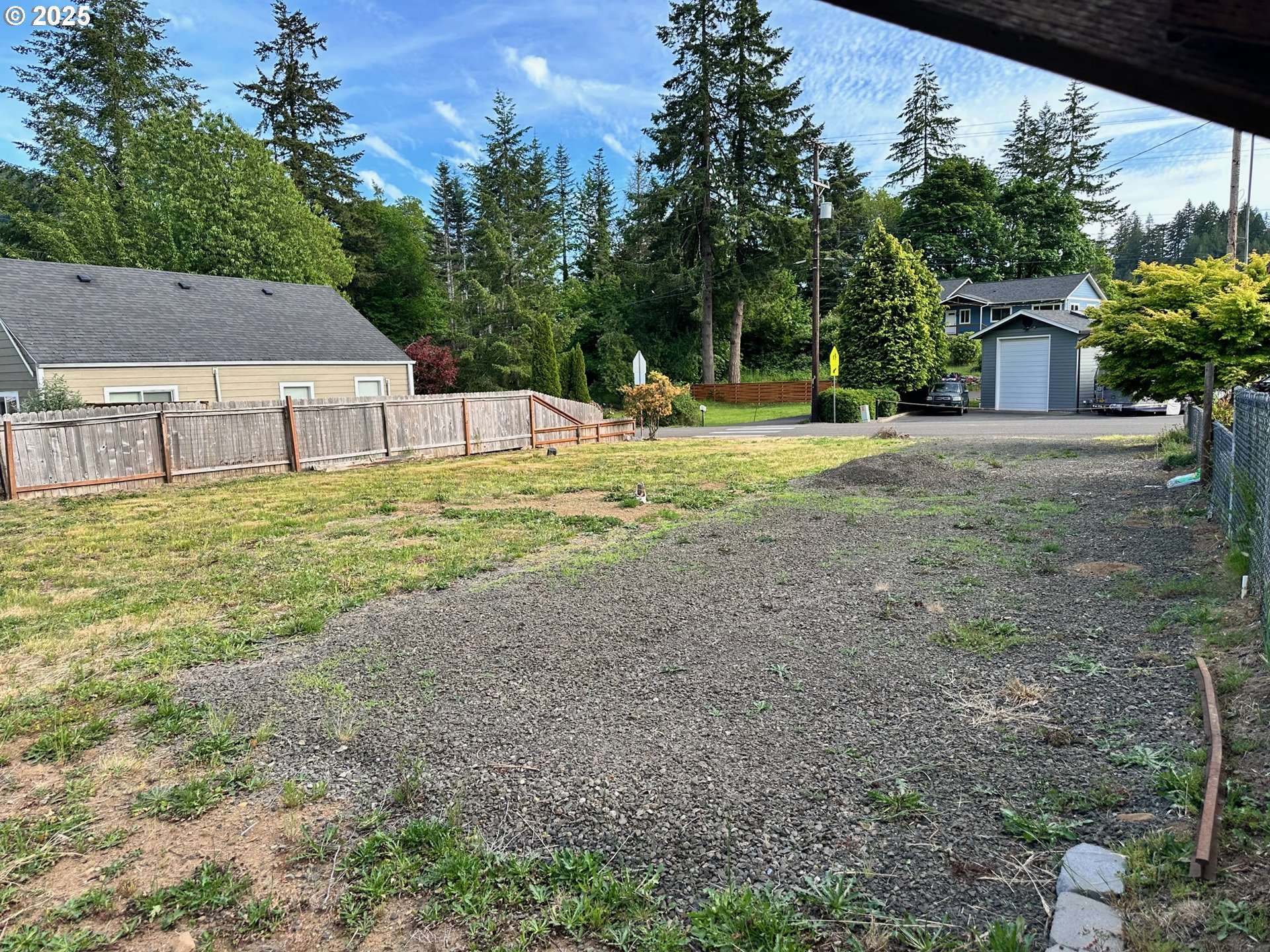 Mapleton, OR 97453,10892 E MAPLETON RD
