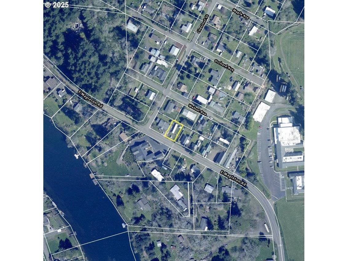 Mapleton, OR 97453,10892 E MAPLETON RD