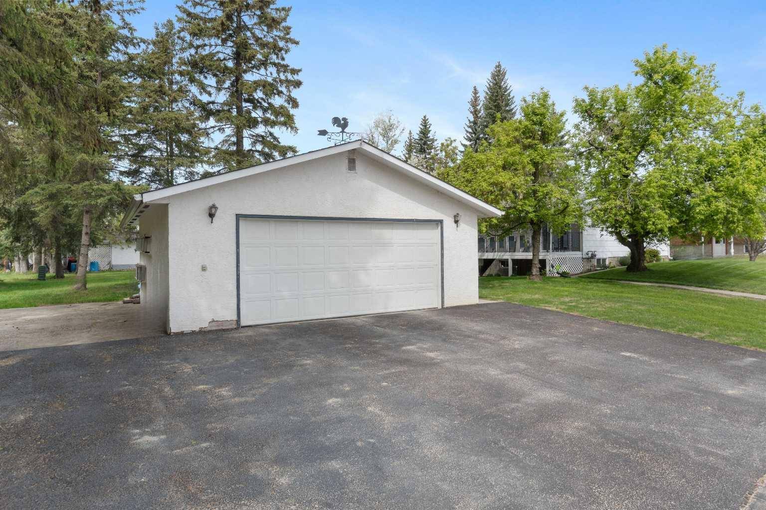 Whitecourt, AB T7S 1G3,3 Chickadee DR