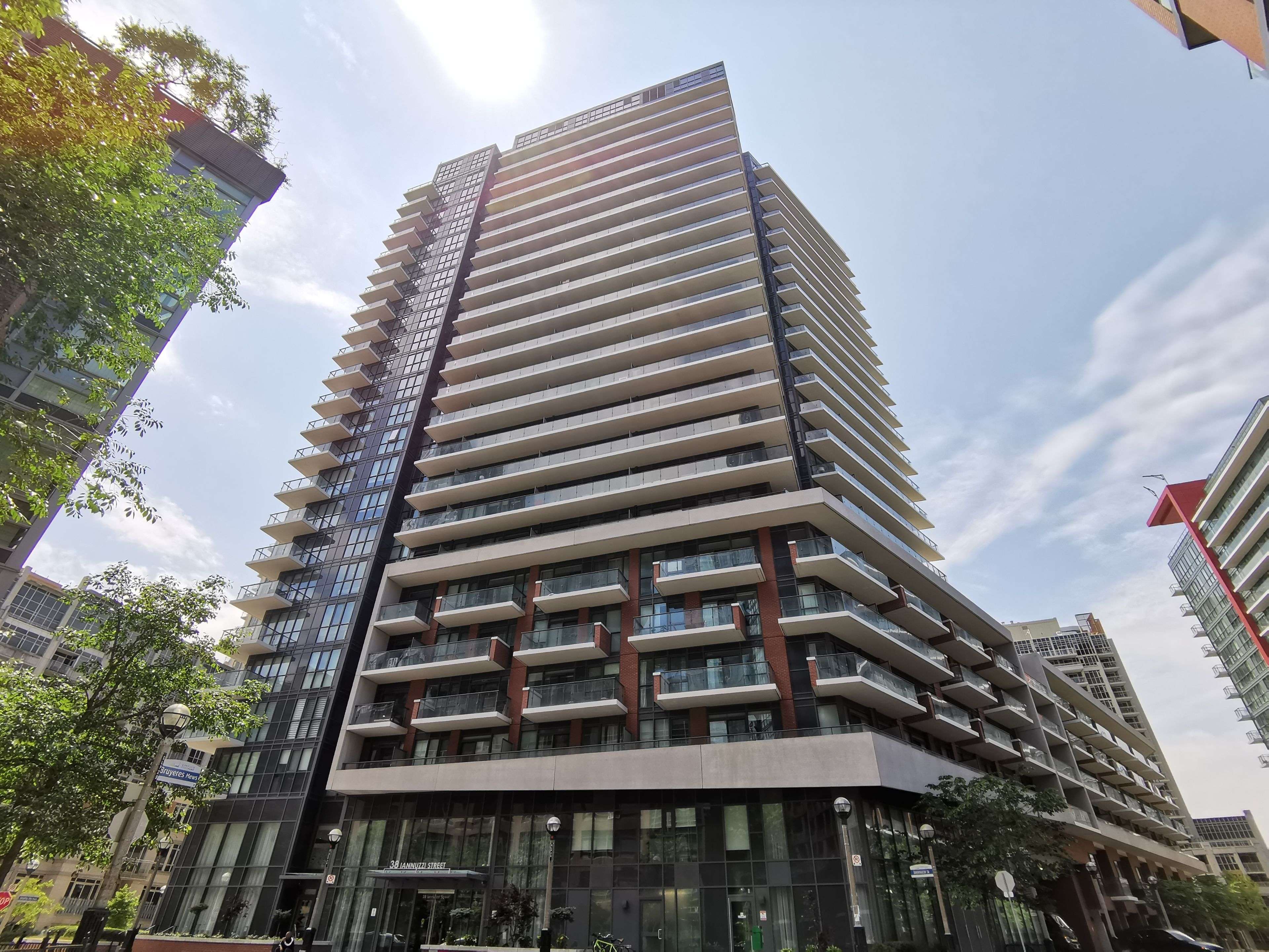 38 Iannuzzi ST #1112, Toronto C01, ON M5V 0S2