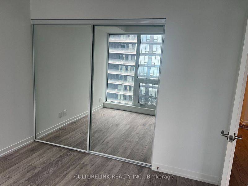 Toronto C01, ON M5V 3W2,55 Mercer ST #3808