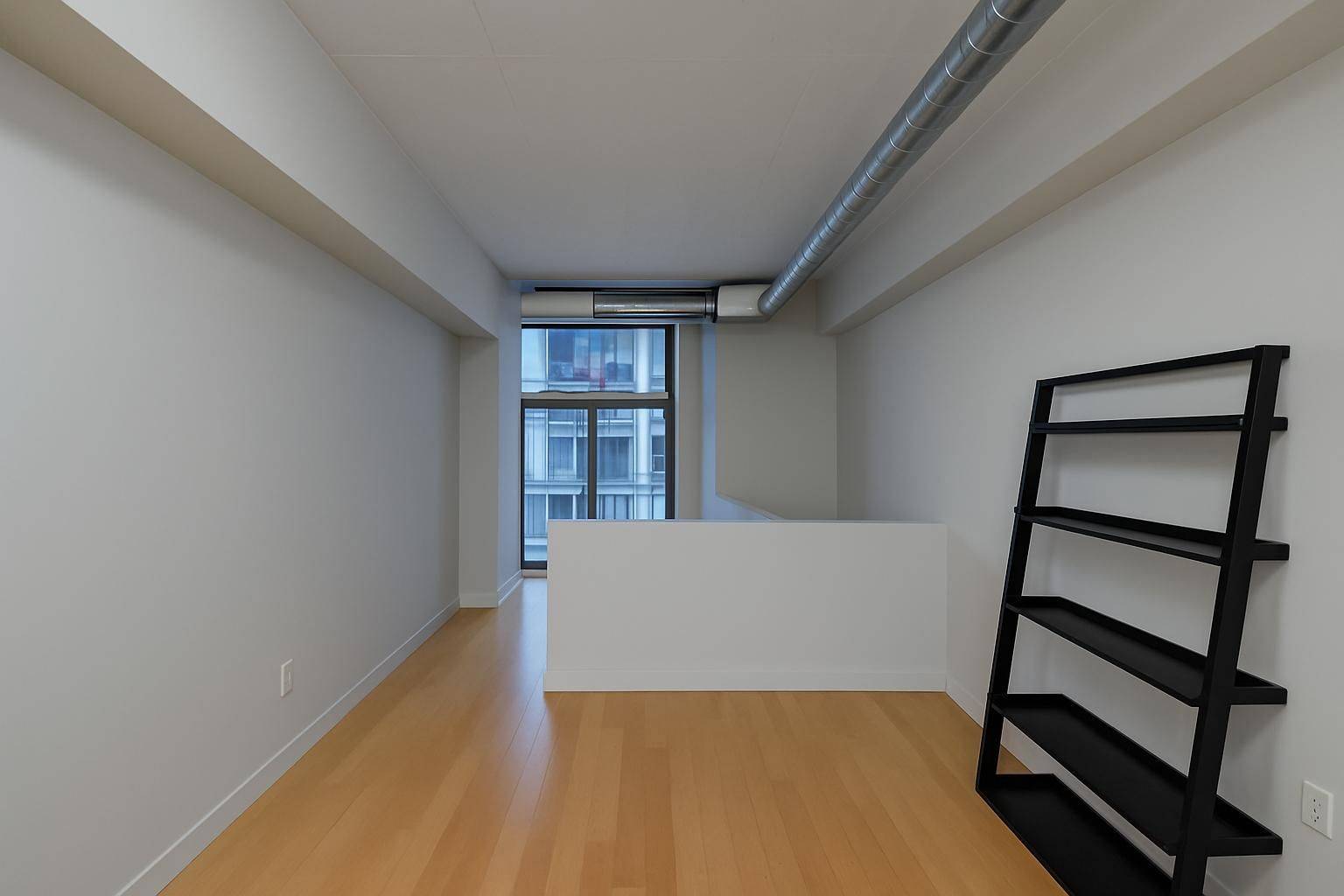 Toronto C08, ON M5B 2P7,155 Dalhousie ST #935