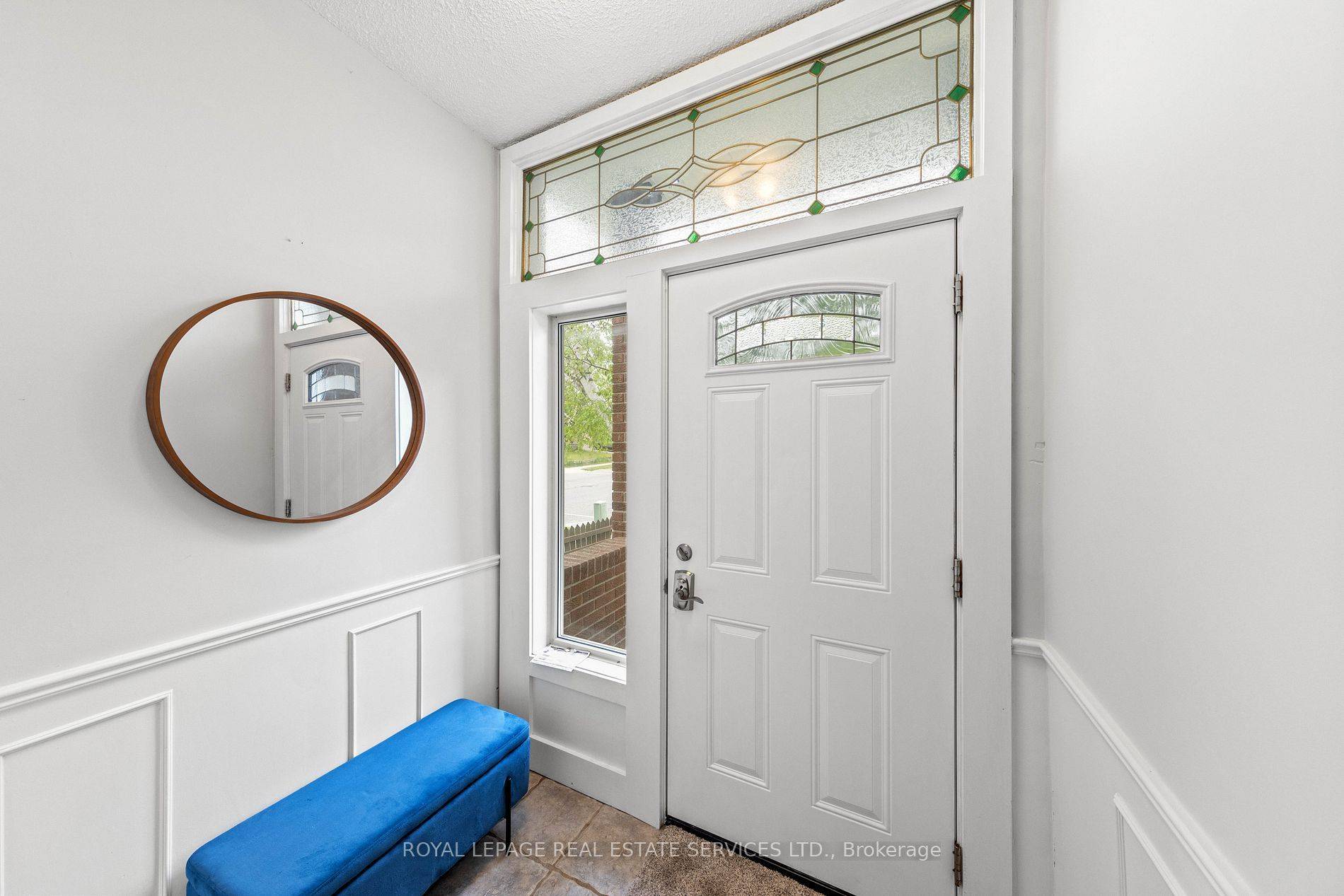 Oshawa, ON L1G 6P7,426 Camelot CT