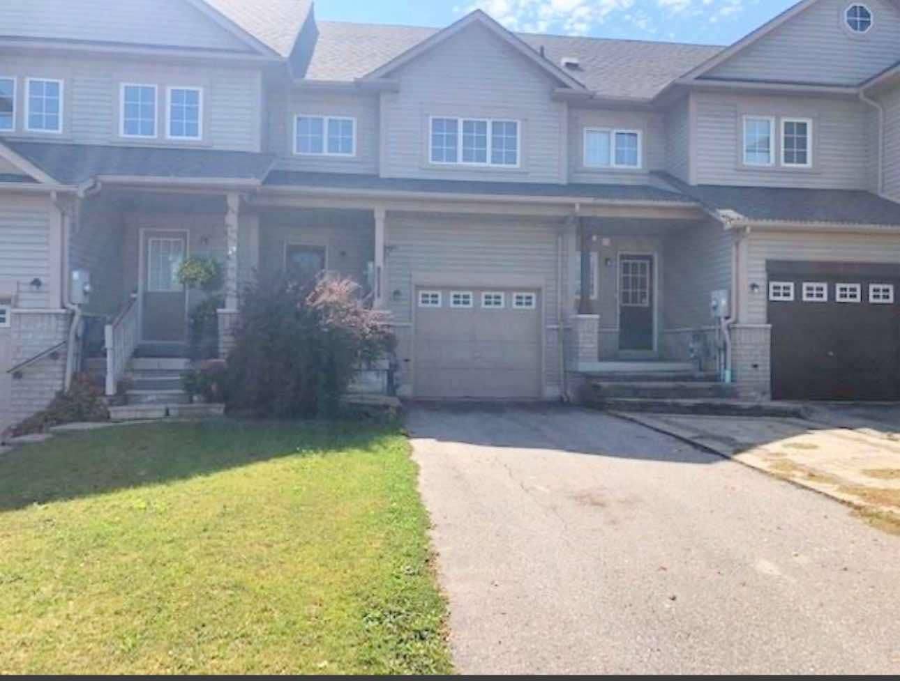 65 Candlebrook DR S, Whitby, ON L1R 2V6