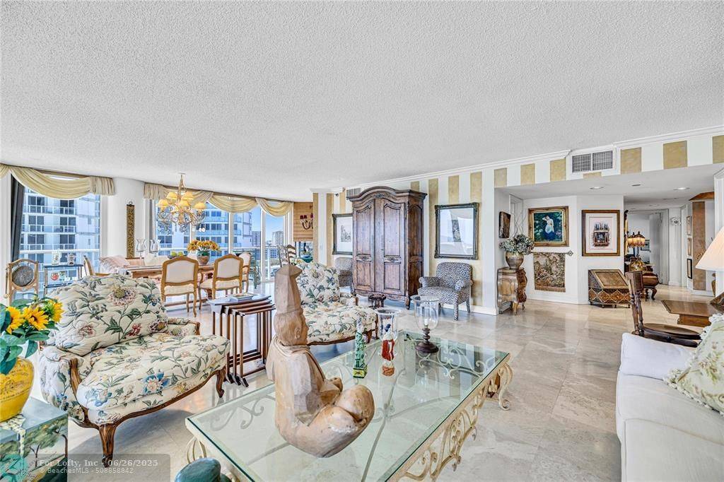 Sunny Isles Beach, FL 33160,16445 Collins Ave  #1121