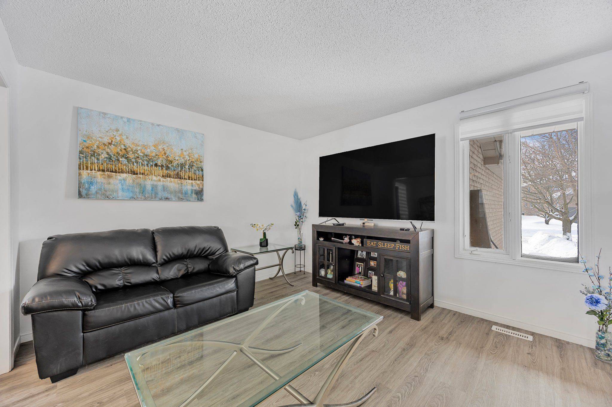 Barrie, ON L4N 7E2,13 Wallace DR