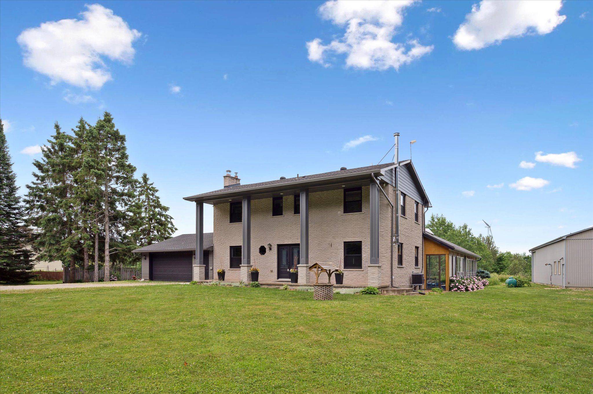 Centre Wellington, ON N0B 1J0,6878 Wellington Rd 16 RD