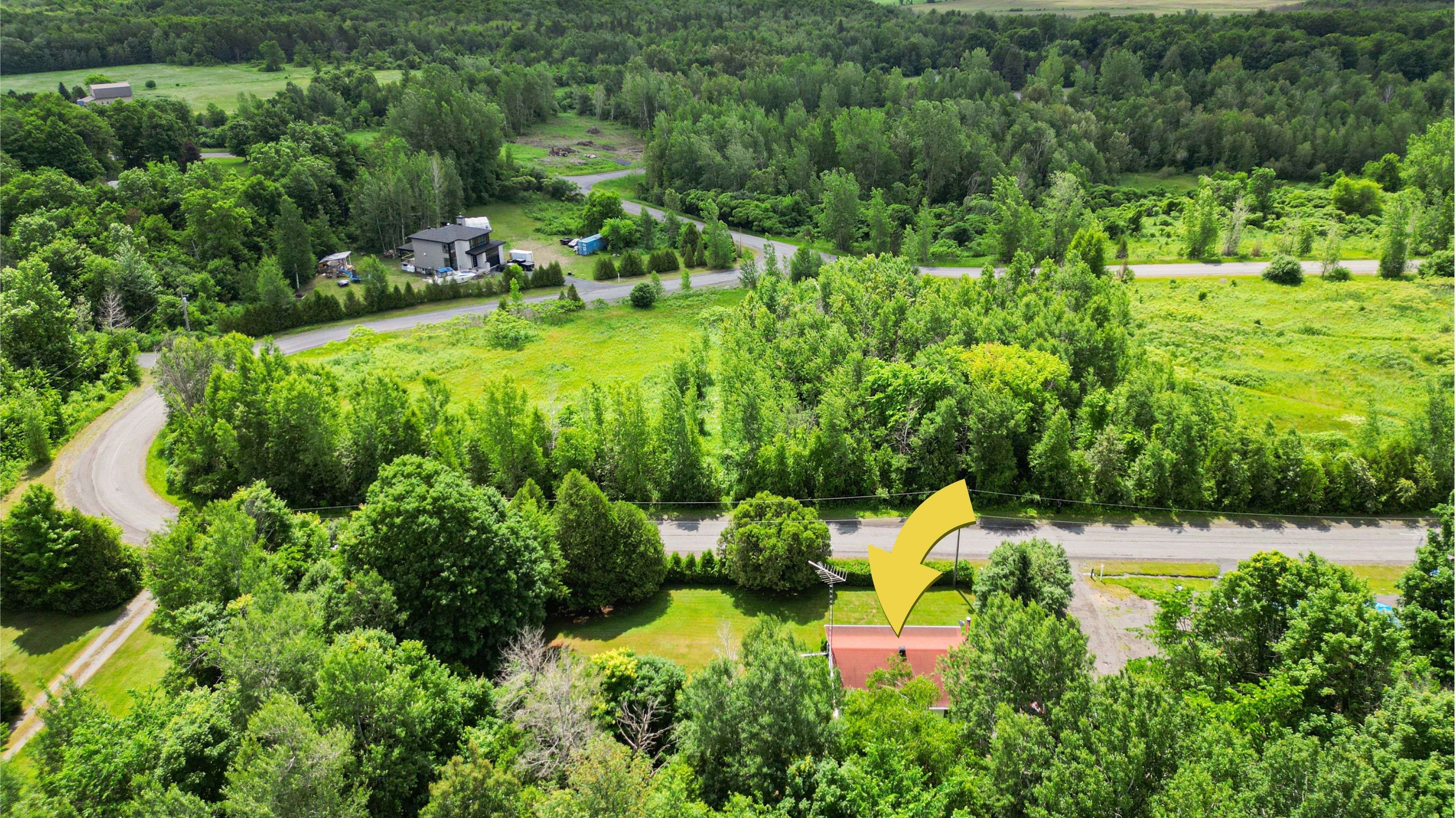 South Glengarry, ON K0C 1Z0,3842 Lakeside DR