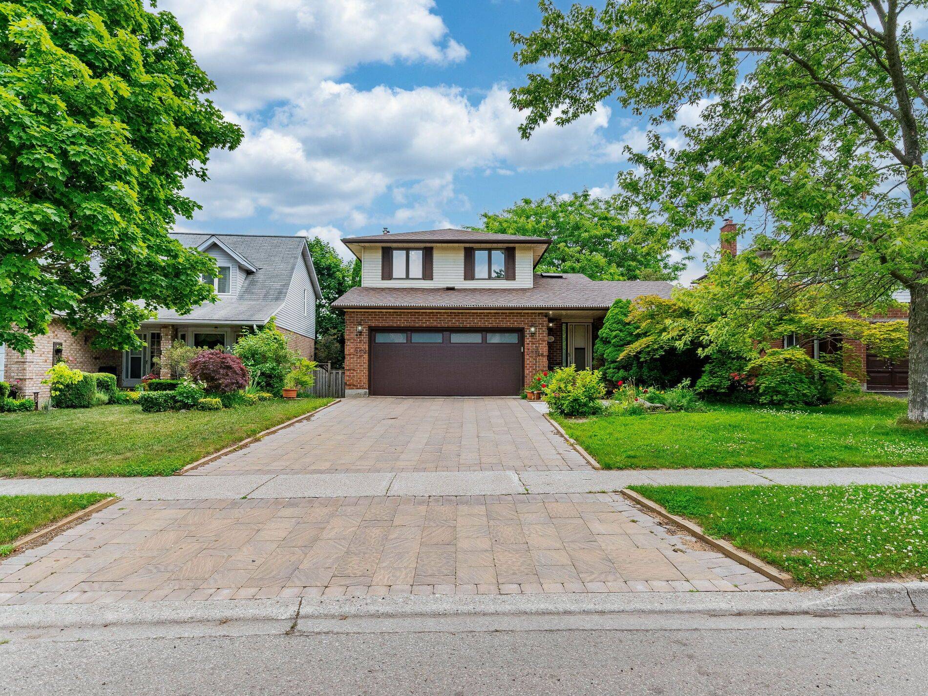 Guelph, ON N1G 3P2,349 Ironwood RD