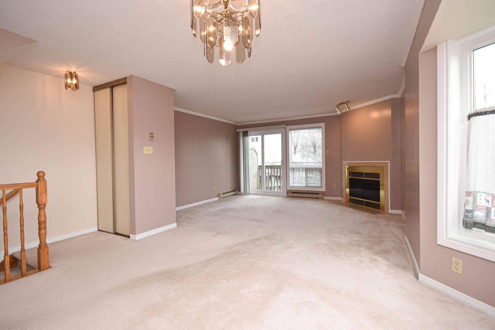 Hunt Club - South Keys And Area, ON K1G 5R4,412 BRISTON Private