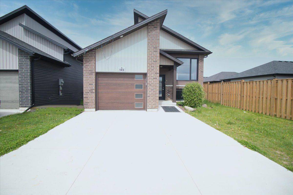 145 Arrowhead LN, Chatham-kent, ON N7M 0T2