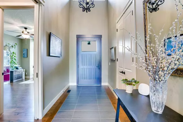 Calgary, AB T2Y 0H2,511 Evergreen CIR Southwest