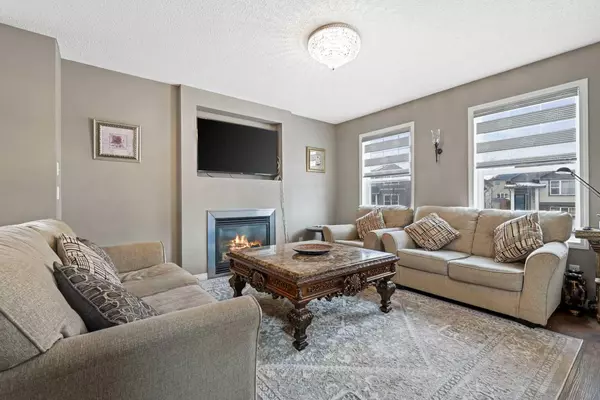 Calgary, AB T3J0L2,263 Martindale DR NE