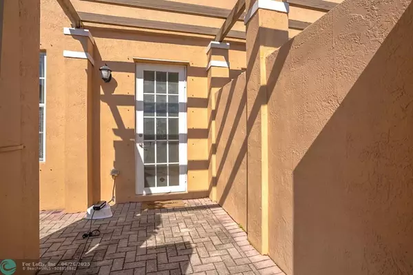 Pembroke Pines, FL 33027,619 SW 147th Ave #5-10