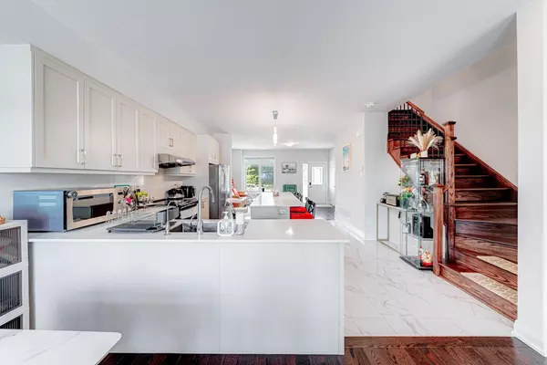 Richmond Hill, ON L4E 1H8,73 Seguin ST