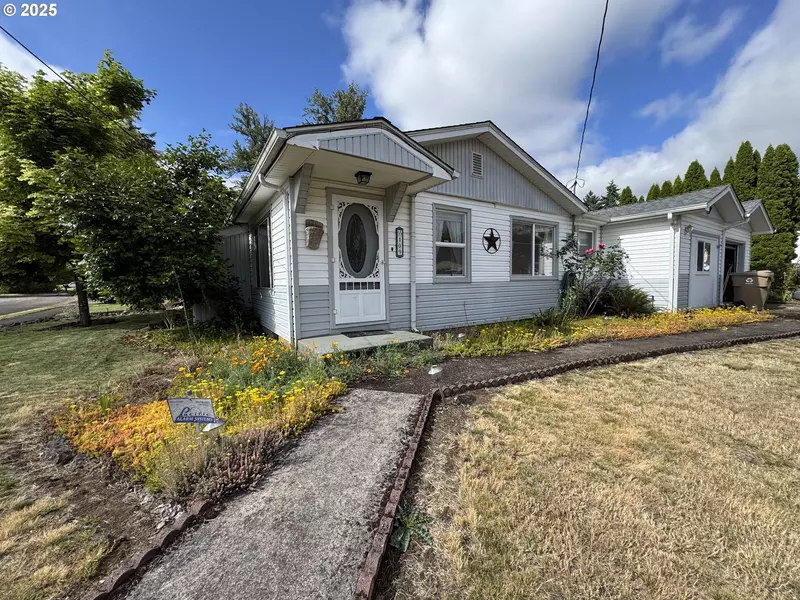 109 NANDINA ST, Sweet Home, OR 97386