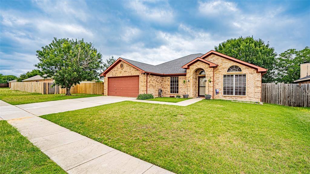 Crowley, TX 76036,1228 Meadow Glen
