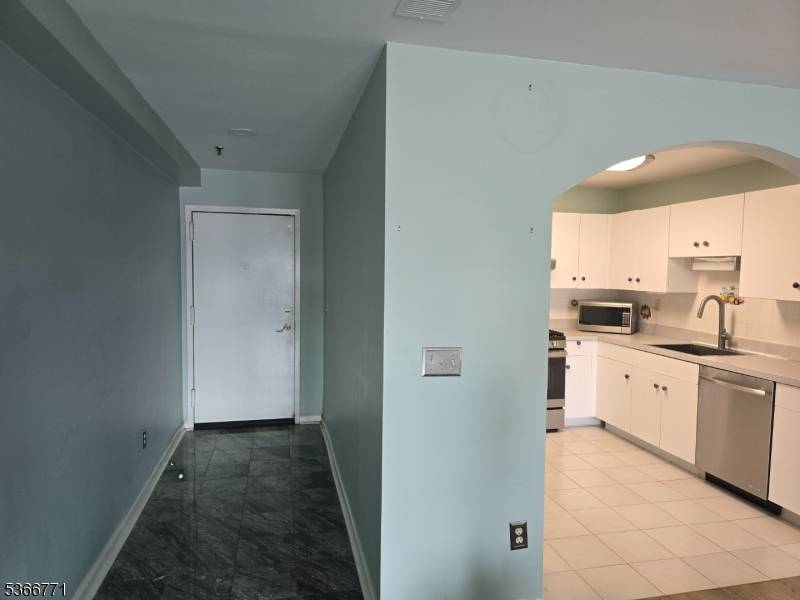 Newark City, NJ 07105,54 Polk #P3