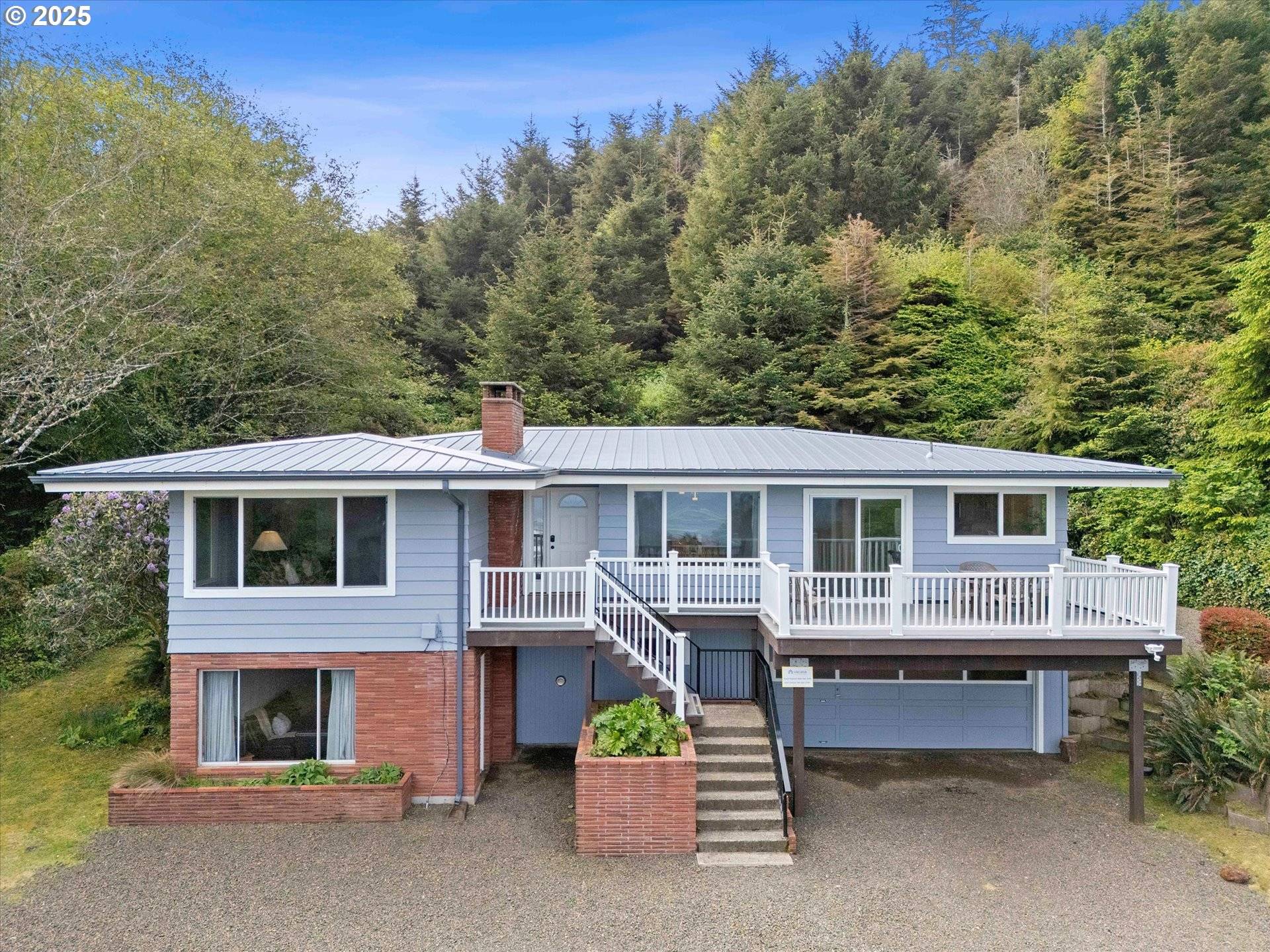 95 BOILER BAY ST, Depoe Bay, OR 97341