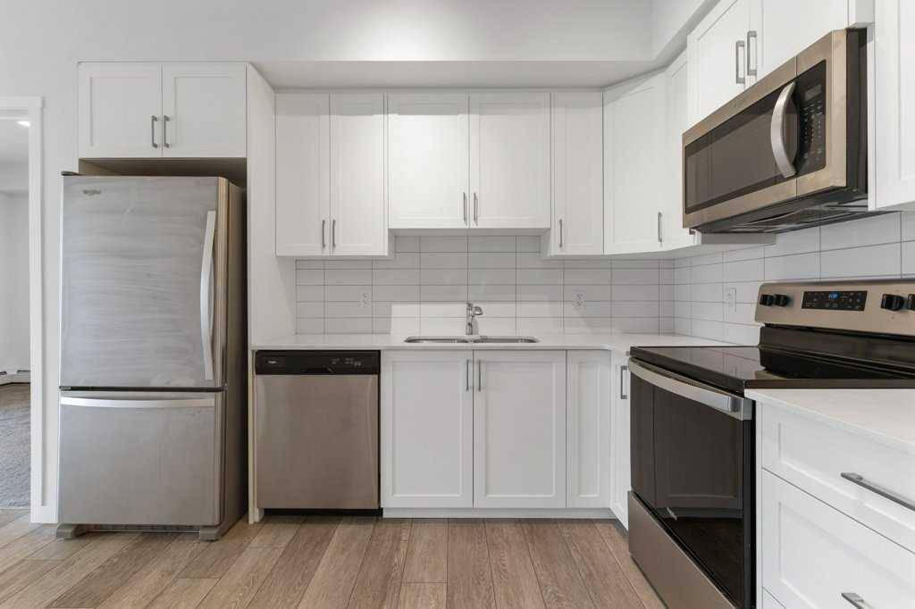 Calgary, AB T3R 1T7,3727 Sage Hill DR NW #3108