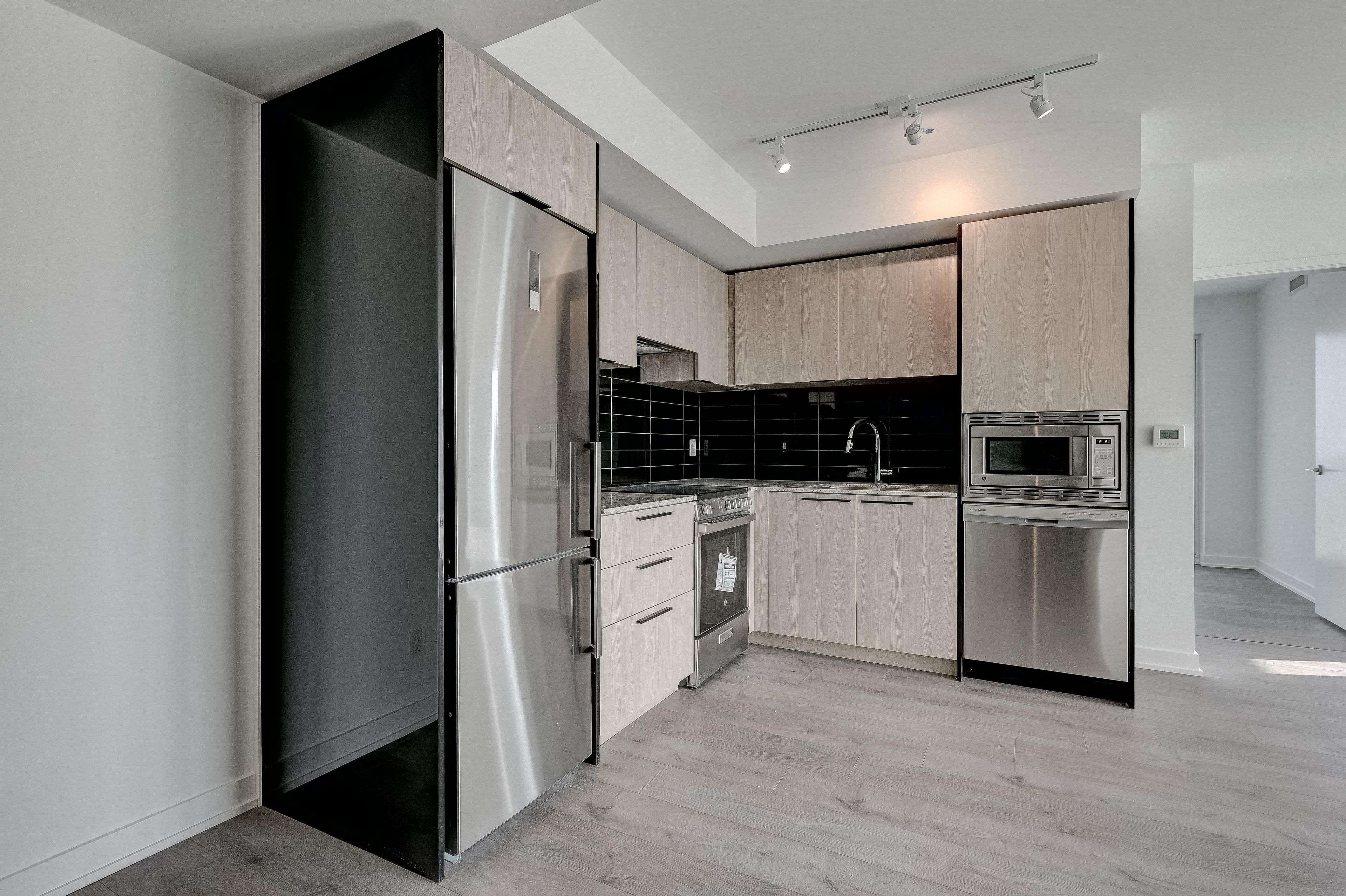 Toronto C01, ON M4Y 1Y4,501 Yonge ST #5112