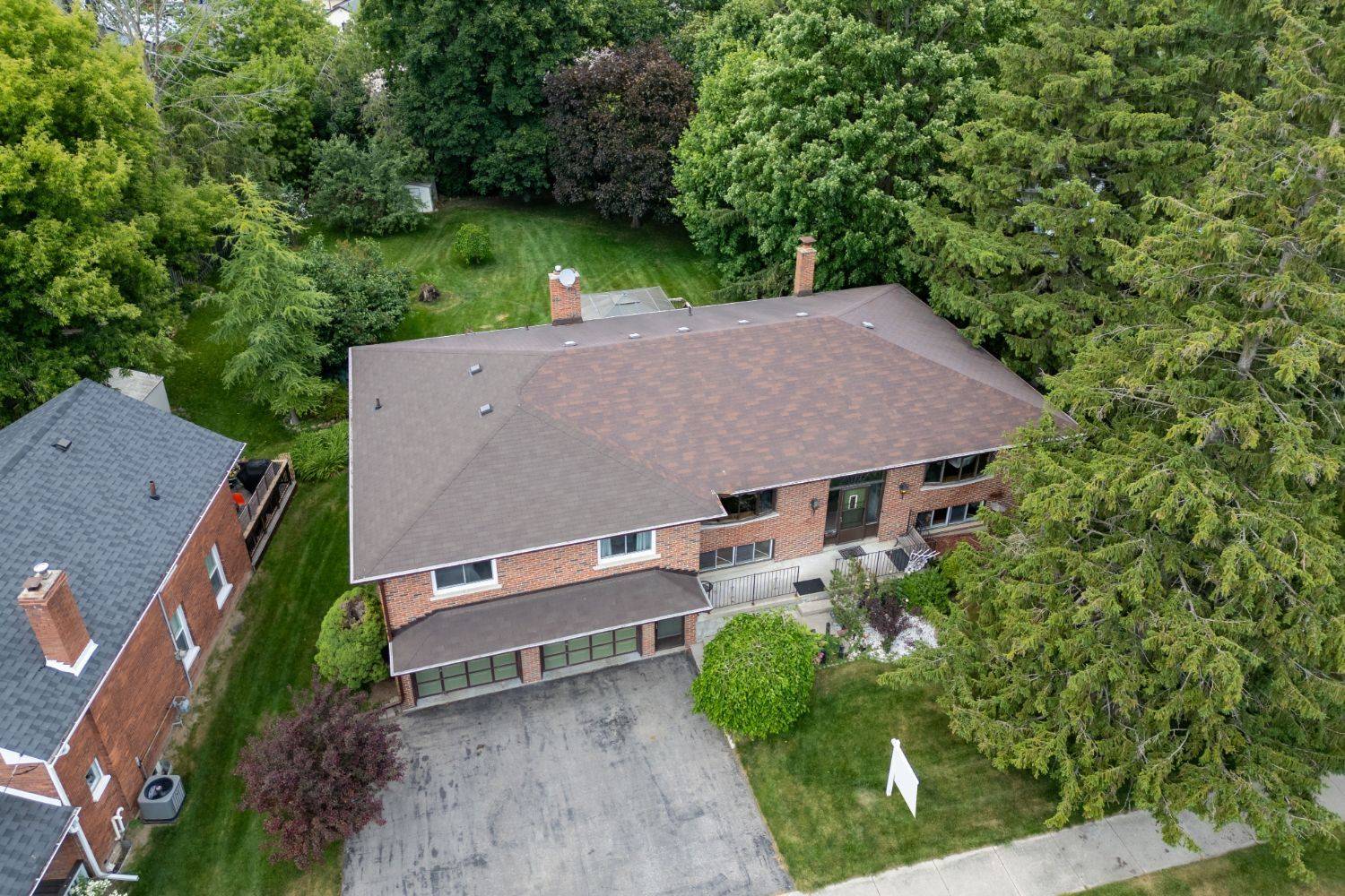 Clarington, ON L1C 1M2,48 Queen ST