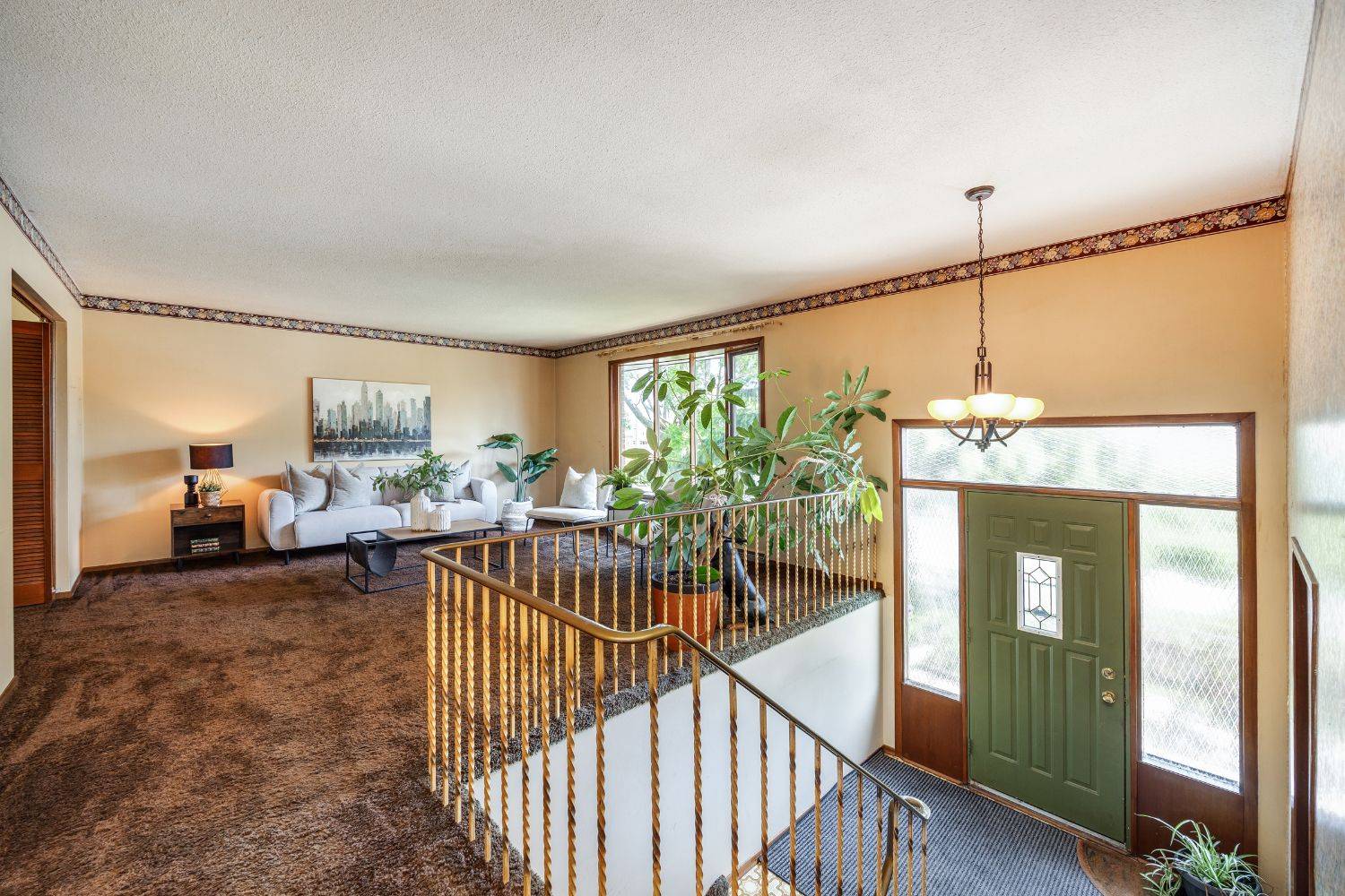 Clarington, ON L1C 1M2,48 Queen ST