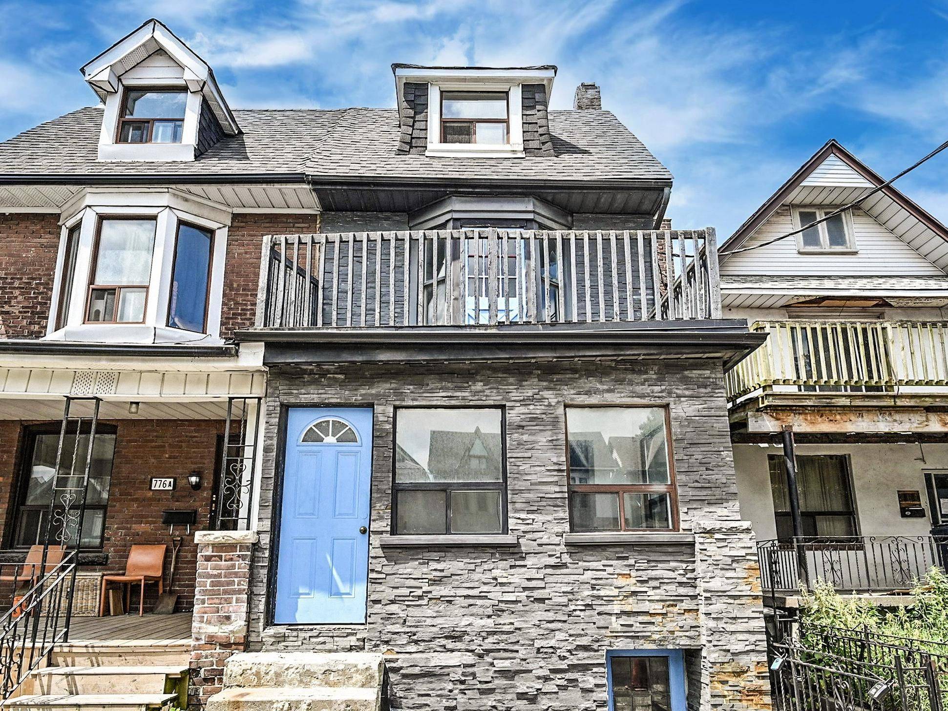 Toronto E03, ON M4K 3S7,778 Pape AVE