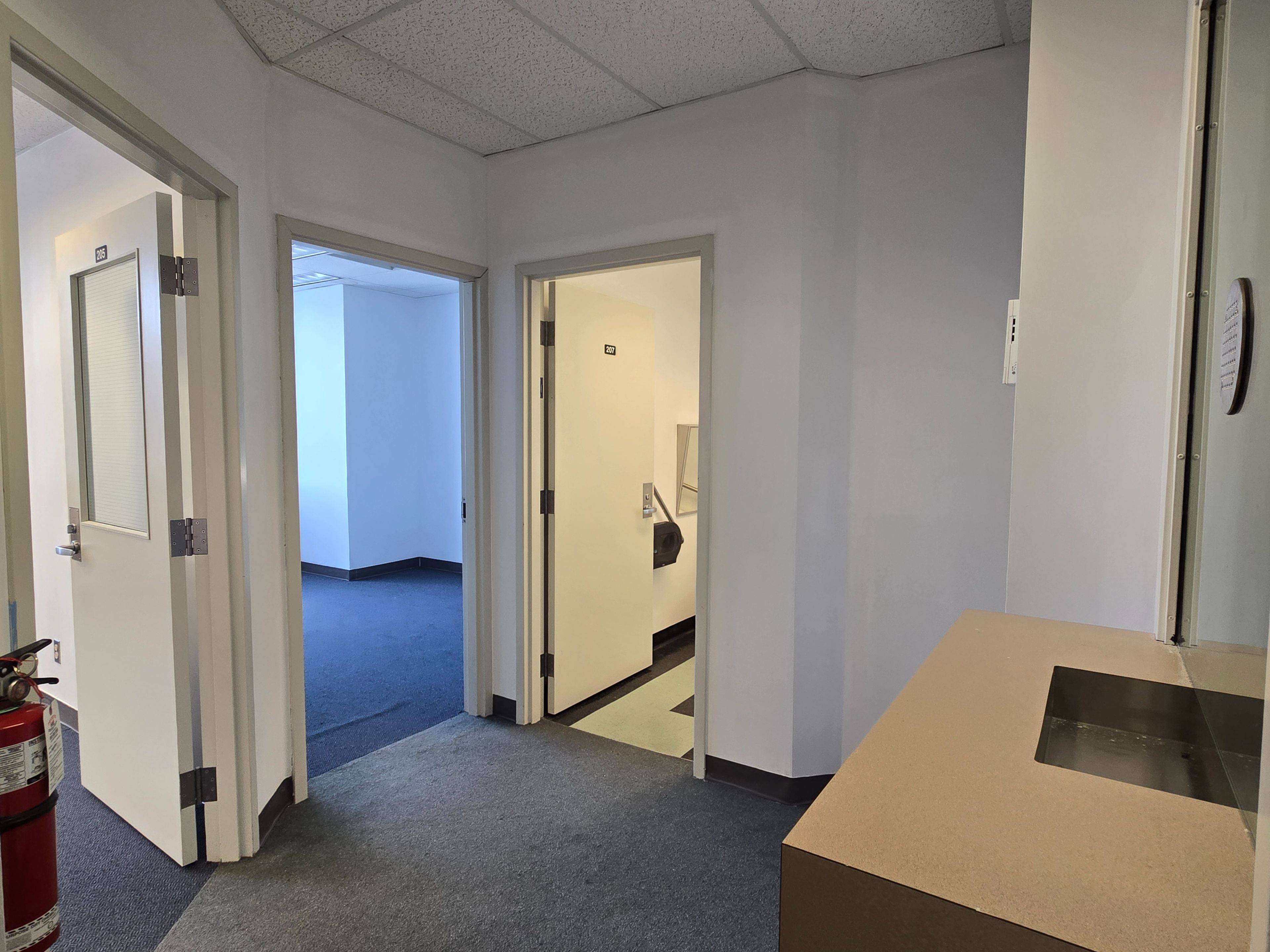 Oshawa, ON L1H 4H7,310 Simcoe ST S #205