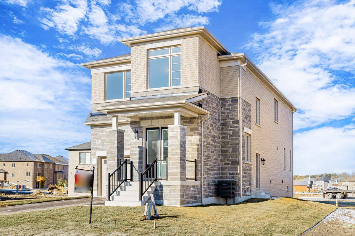 Bradford West Gwillimbury, ON L3Z 4M9,16 Rowe ST