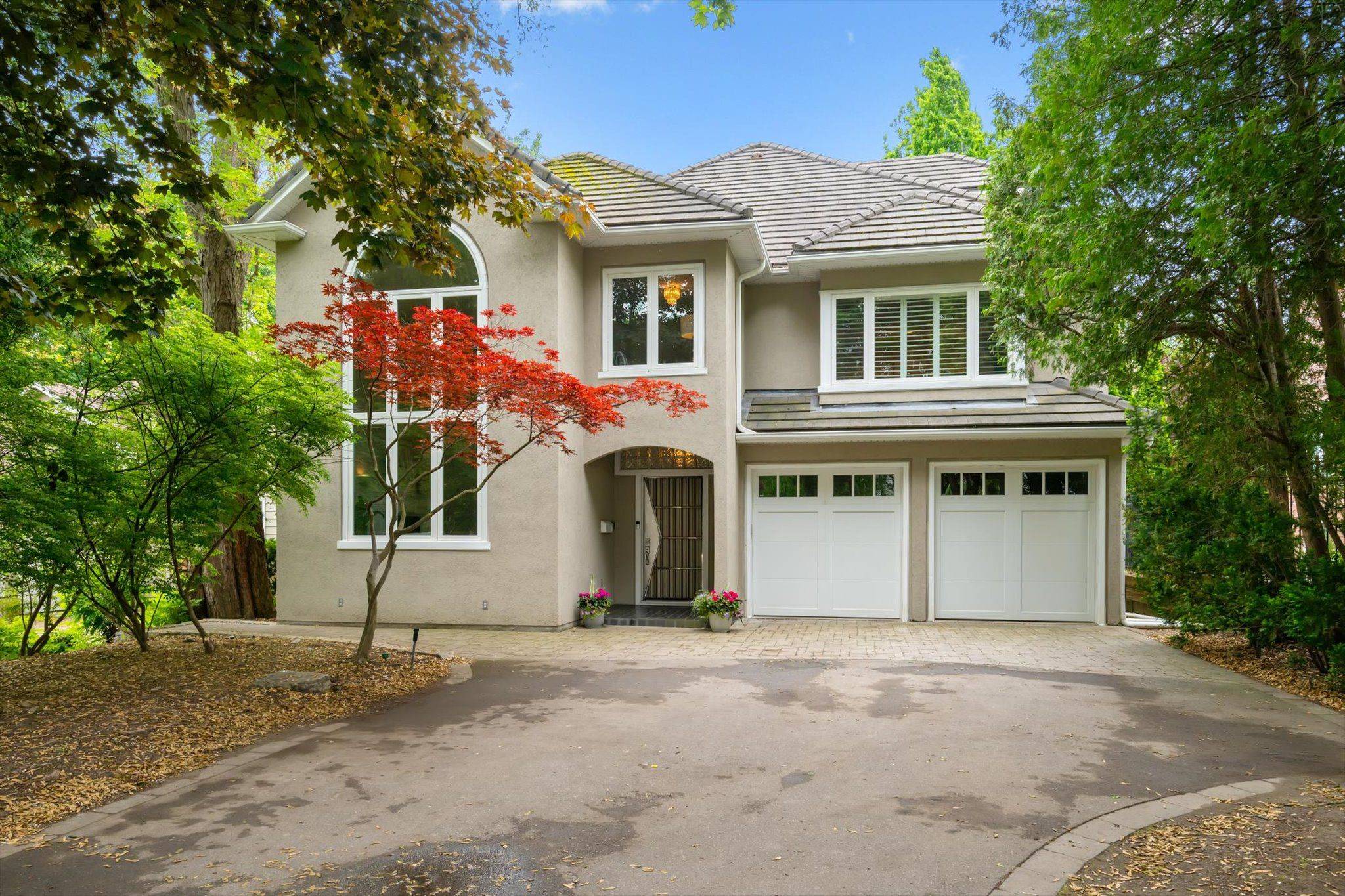 480 CHARTWELL RD, Oakville, ON L6J 4A5