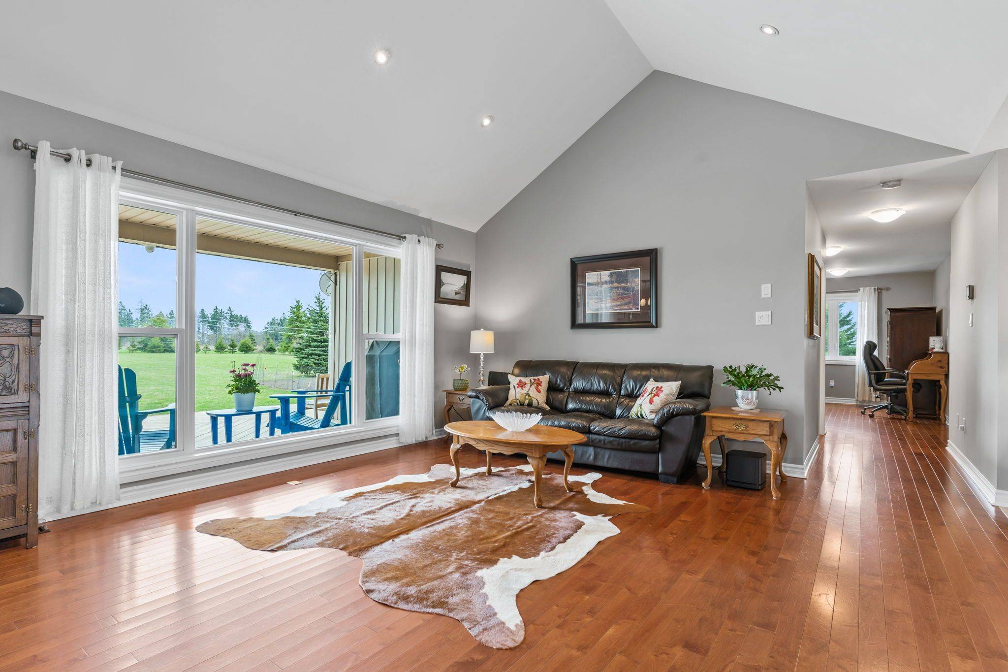 East Luther Grand Valley, ON L9W 5S6,15 Mount Haven CRES