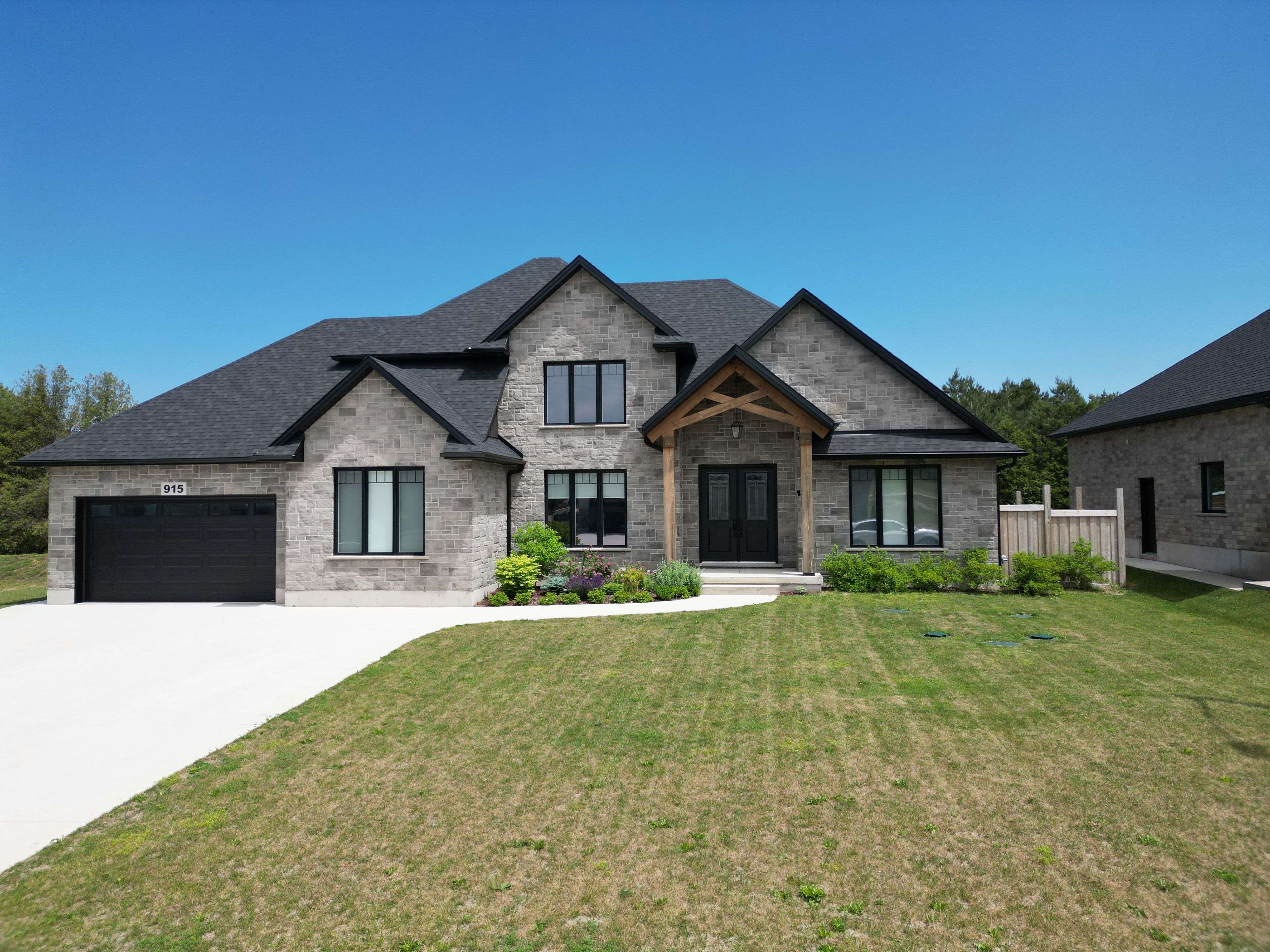 915 Bogdanovic WAY, Huron-kinloss, ON N2Z 0H3
