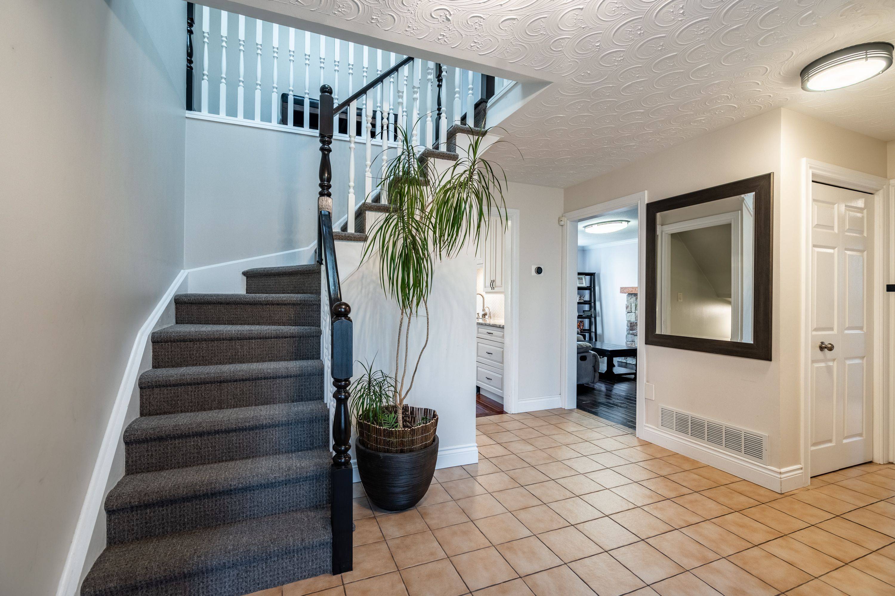Hamilton, ON L8E 4L7,41 Hearthside CRES