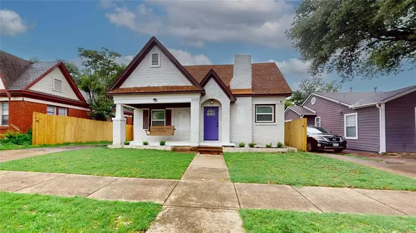 3208 Stanley Avenue, Fort Worth, TX 76110