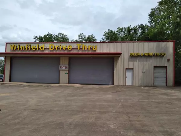 Winfield, TX 75455,8299 W US Highway 67