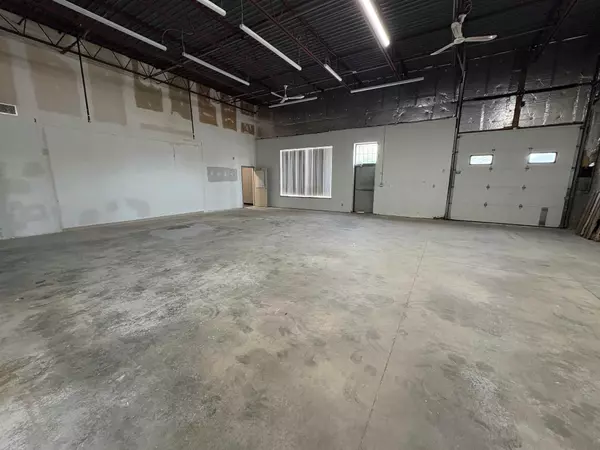 Richmond Hill, ON L4C 5E5,475 Edward AVE #2
