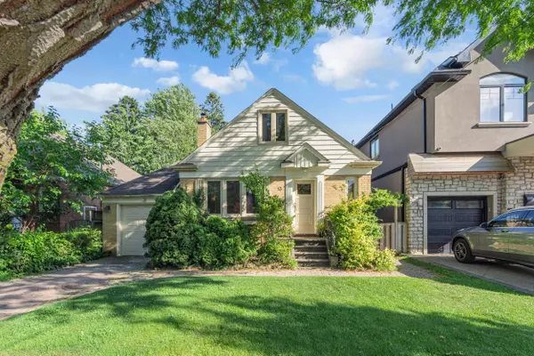 Toronto W07, ON M8Y 2J2,13 Sunnydale DR