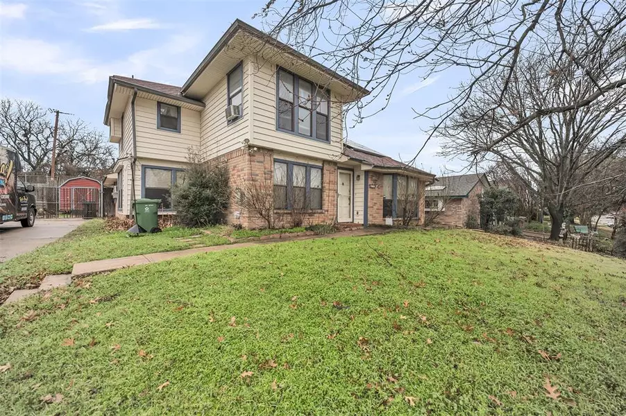 5208 Oak Gate Court, Arlington, TX 76016