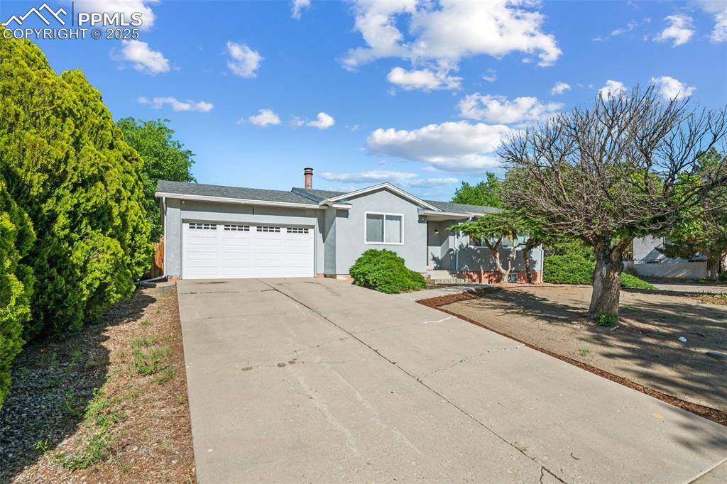 1 Newpark LN,  Pueblo,  CO 81001