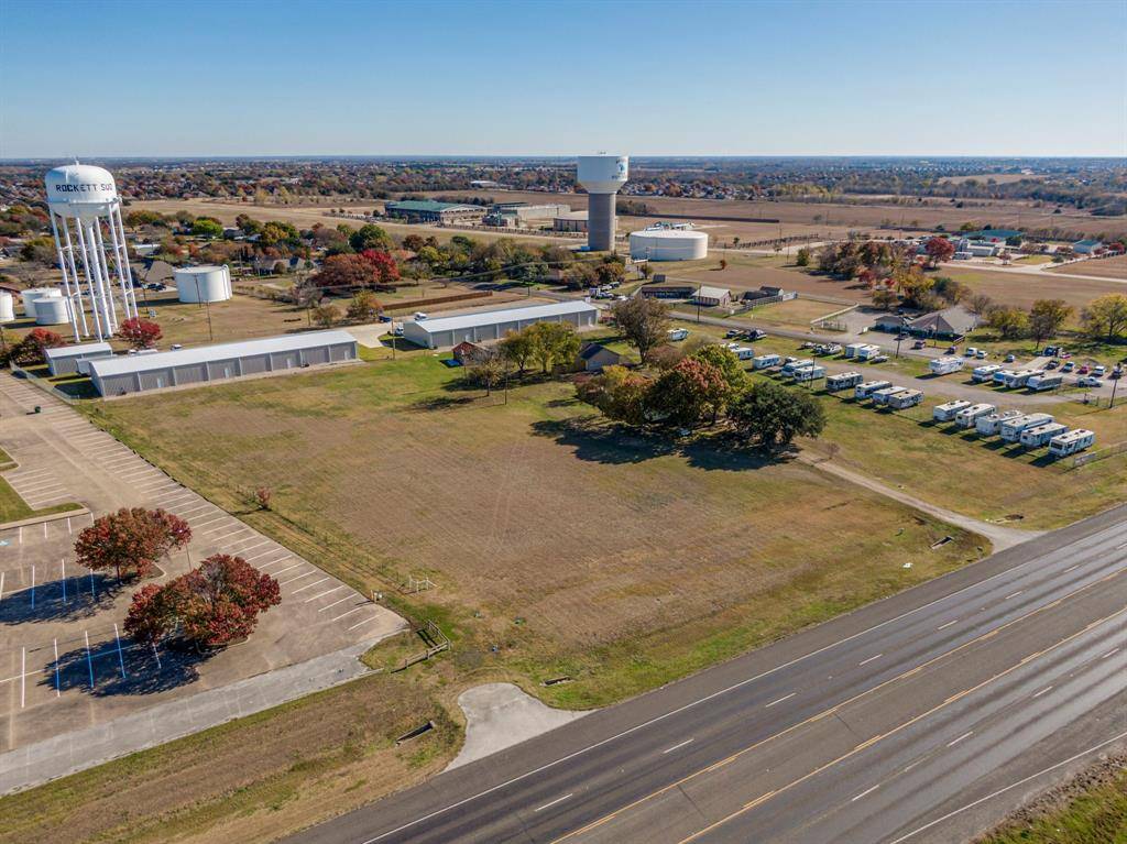 Waxahachie, TX 75165,3304 N Highway 77